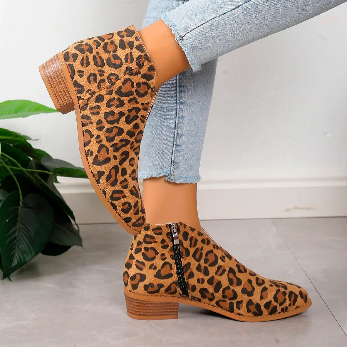 Camille | Leopard-Print Ankle Boots with Zipper – Chic, Easy-On Style