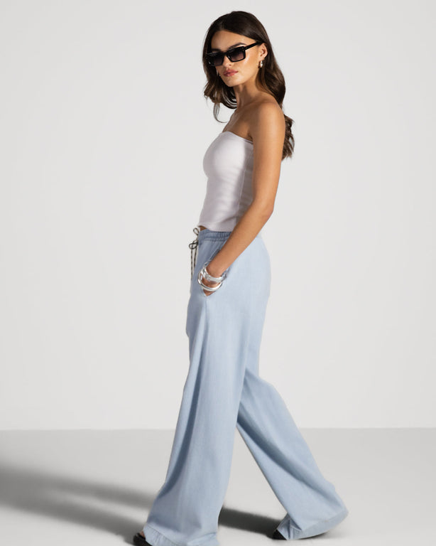 Avery | Casual Drawstring Jeans in 100% Cotton with Elastic Waist and Side Pockets 2