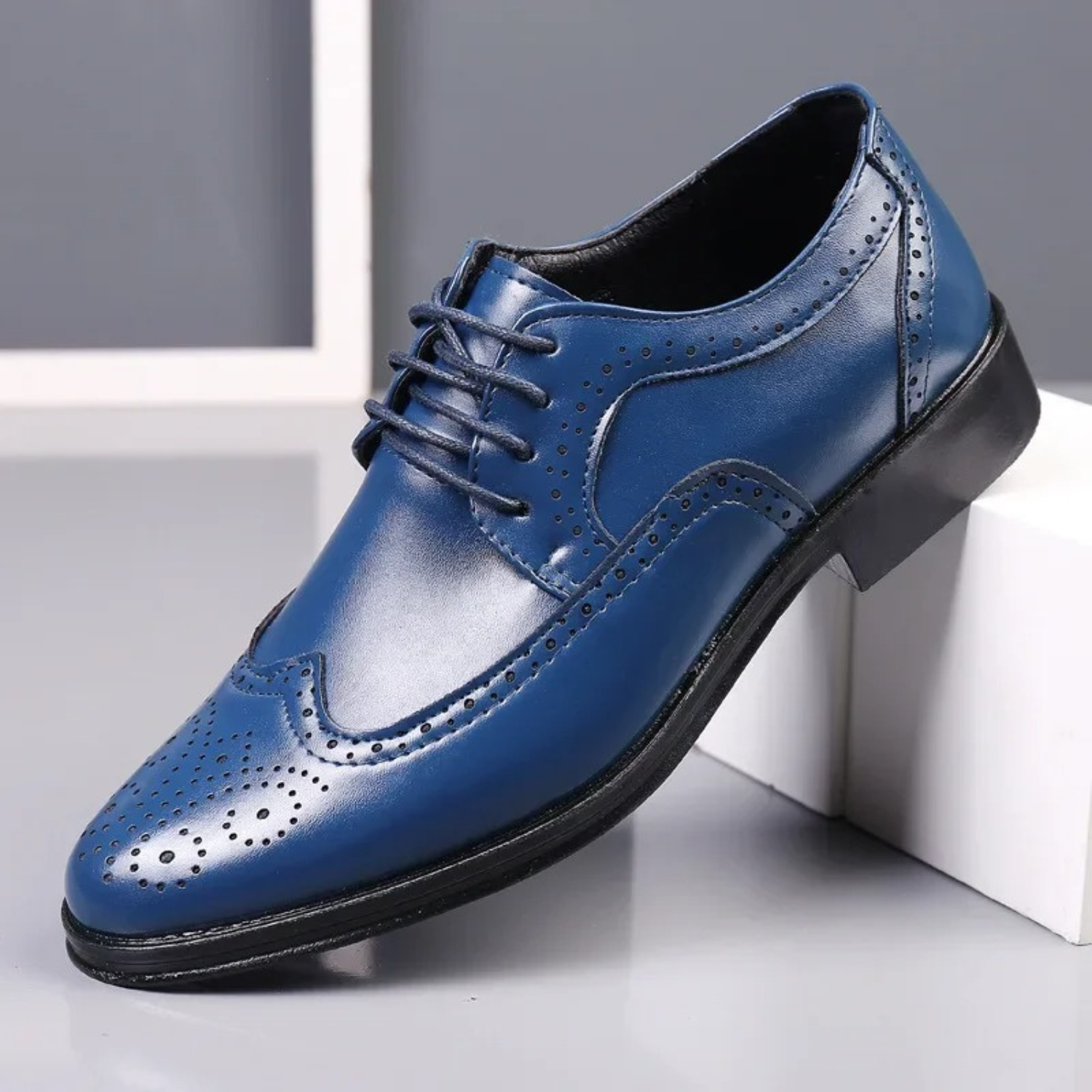 Elegant Wingtip Men's Dress Shoes with Perforated Accents | Stylish Black Formal Footwear for Professional Settings 9
