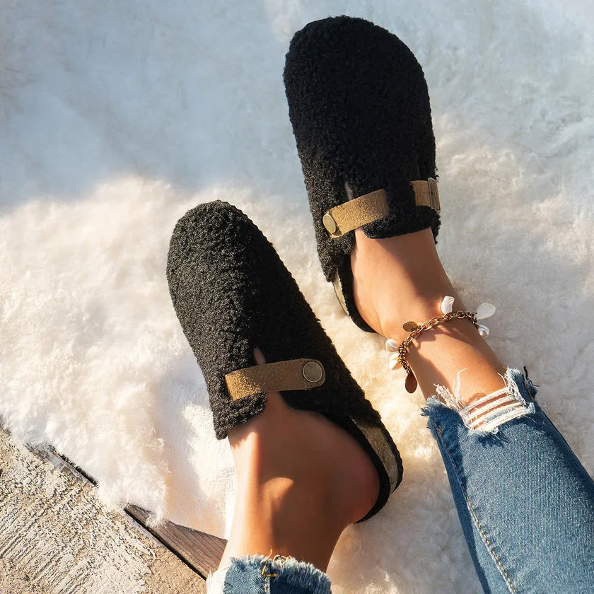 Bella | Cozy Slip-On Slippers — Plush Comfort for Everyday Lounging