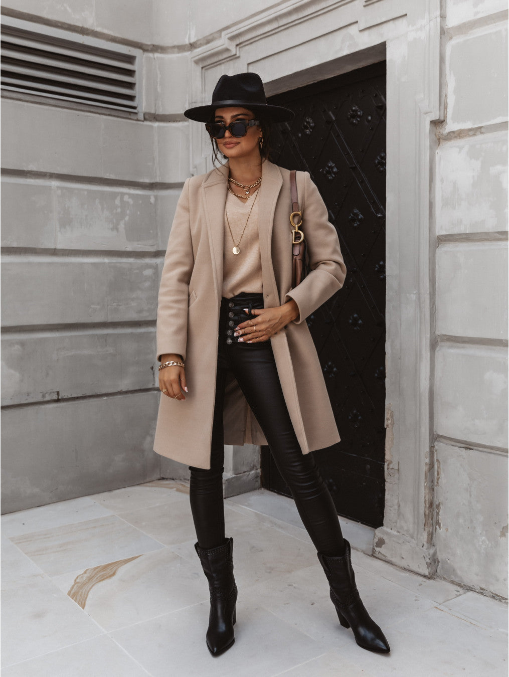 Alexis | Chic Double-Breasted Long Coat – Trendy, Modern Outerwear